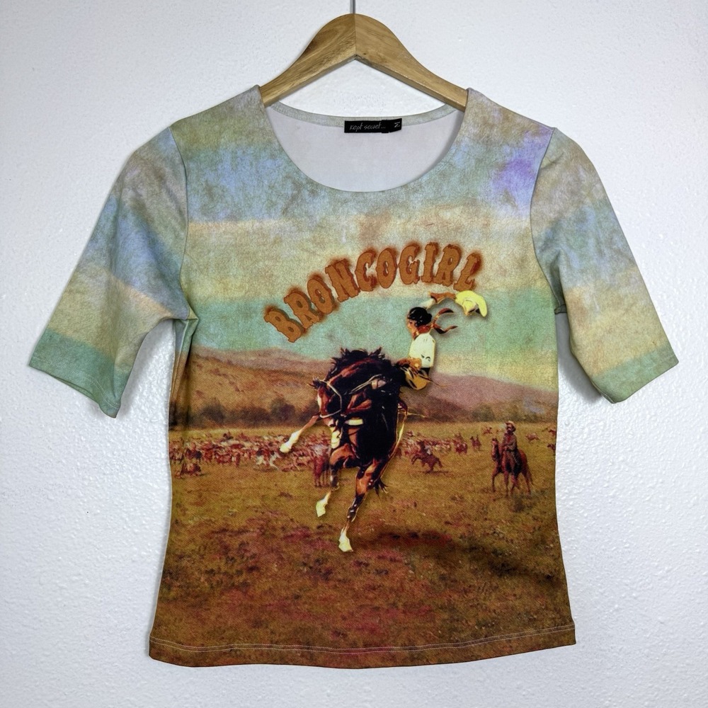 Y2K Broncogirl Kept Secret Top Size Medium Cowgirl Tee Shirt USA Western Rodeo